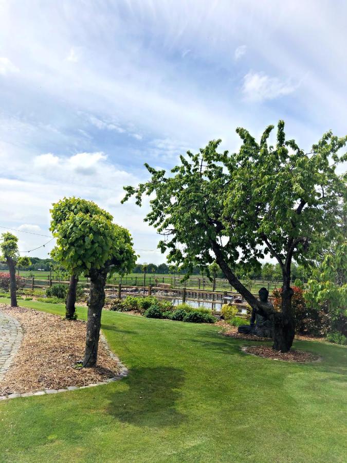 De Worfthoeve Bed and Breakfast Geel Exterior foto
